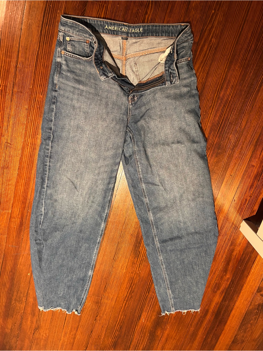 American Eagle Outfitters High-Rise Faded Blue Women's Jeans